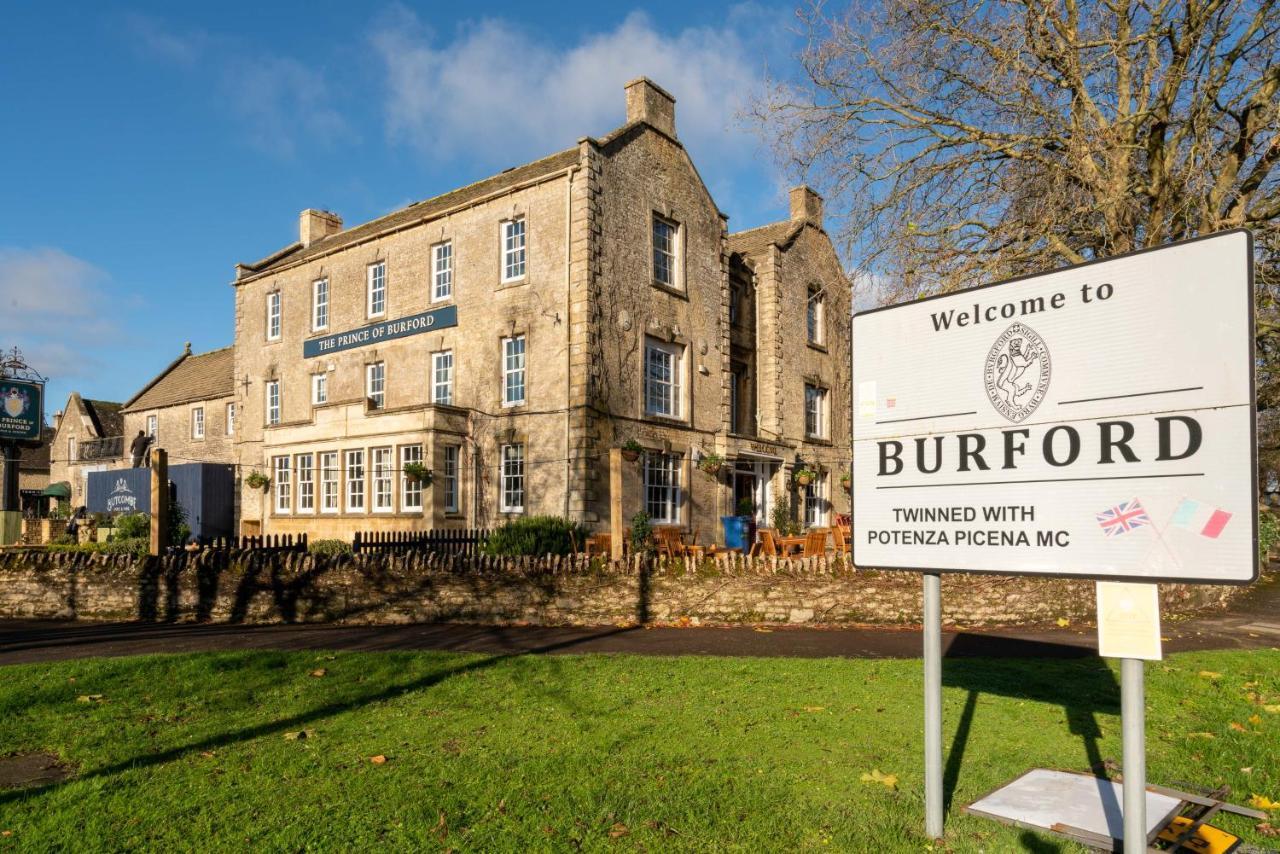 Prince Of Burford Bagian luar foto